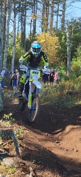  This 413 is roosting through the trees, sending it wide ope...