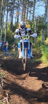  #144 sending it through the rutted line, full tuck for that...